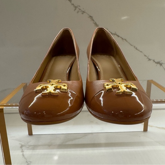 Tory Burch Brown and Gold Block Heels - Picture 4 of 7